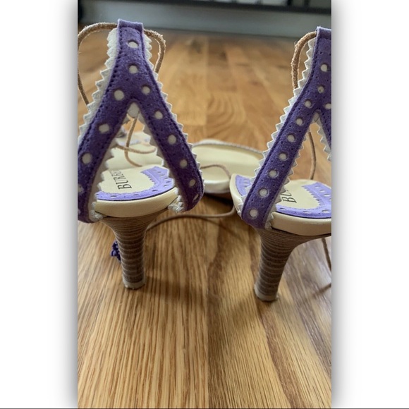 Authentic BURBERRY Suede Ankle-Tie Kitten Heel - Picture 4 of 9
